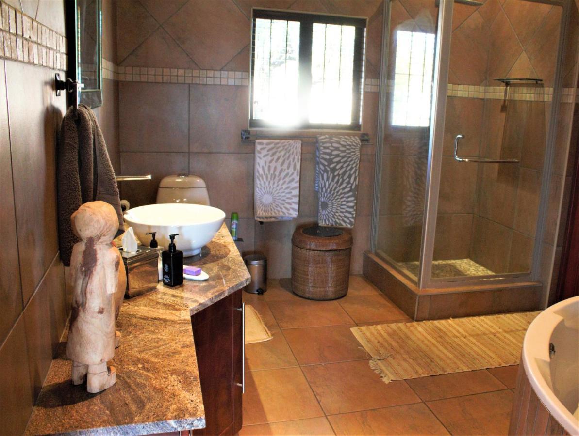 Hekpoort Karee & Wild Olive Guest Lodge מראה חיצוני תמונה