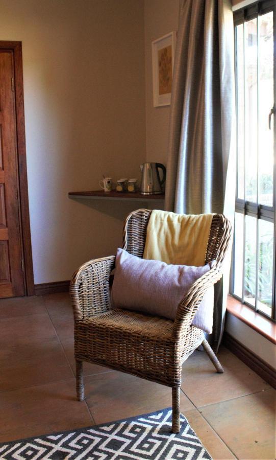 Hekpoort Karee & Wild Olive Guest Lodge מראה חיצוני תמונה